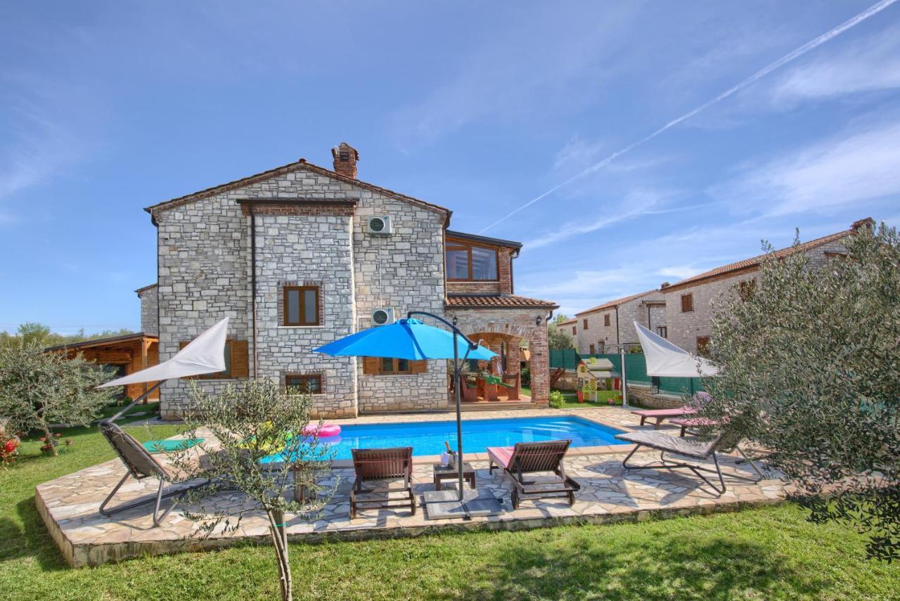 Villa San Andrea - Ideal For Families, 8 Adults, 2 Children Up To 5 Years, 1 Children Up To 1 Years Svetvinčenat Exterior foto